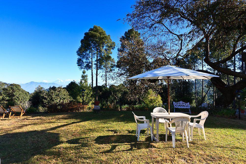 Hotel Chevron Rosemount Ranikhet Exteriér fotografie
